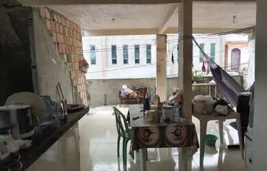 Imagem: A casa possui 2 Dormitórios, 2 Banheiros, 14m² de Área e