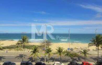 Imagem: O apartamento possui 4 Dormitórios, 4 Banheiros, 3 Vagas na