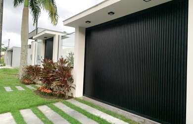 Imagem: A casa em condomínio possui 3 Dormitórios, 2 Banheiros, 2