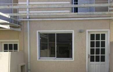 Imagem: A casa em condomínio possui 2 Dormitórios, 2 Banheiros, 1