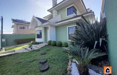 Imagem: A casa possui 3 Dormitórios, 4 Banheiros, 280m² de Área e