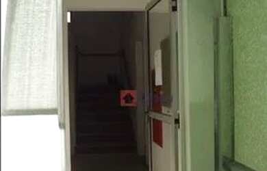 Imagem: O apartamento possui 3 Dormitórios, 1 Banheiro, 1 Vaga na garagem