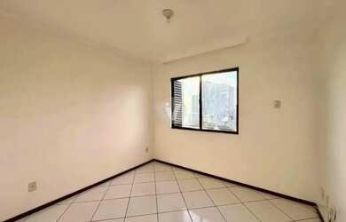 Imagem 12: Apartamento 2 dormitórios, duas vagas de garagem, no bairro Duque de...