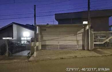Imagem: A casa possui 3 Dormitórios, 1 Banheiro, 150m² de Área e