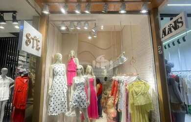 Imagem: O depósito possui 35m² de Área e está localizado em Bom