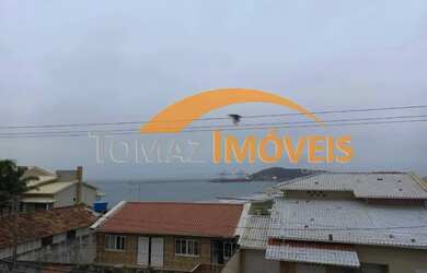 Imagem: A casa possui 5 Dormitórios, 2 Banheiros, 1 Vaga na garagem