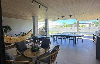 Imagem 4: Mansão no Condomínio Laguna 5 Suítes, Energia Solar e Porteira Fechada