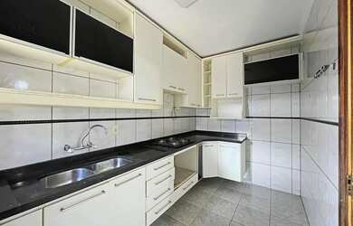 Imagem 10: Casa em Hípica. Churrasqueira, Varanda, Lareirae2 Vagas na garagem