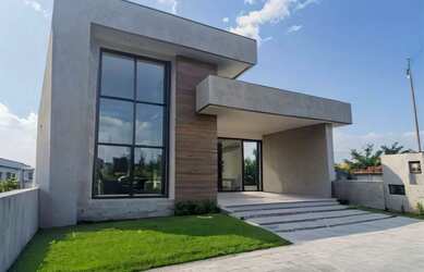 Imagem: A casa em condomínio possui 3 Dormitórios, 2 Banheiros, 2