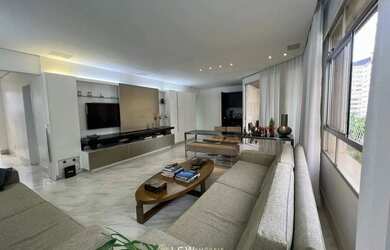 Imagem: O apartamento possui 4 Dormitórios, 4 Banheiros, 3 Vagas na