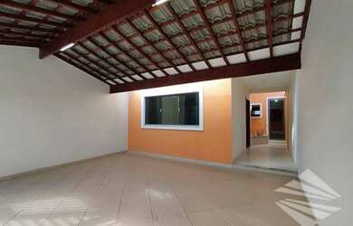 Imagem: A casa possui 3 Dormitórios, 3 Banheiros, 3 Vagas na garagem