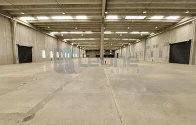 Imagem 2: Galpão para Locação em Barueri, Tamboré, 20 banheiros, 30 vagas