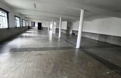 Imagem 4: Salão no piso superior para locação no Jardim Maringá!