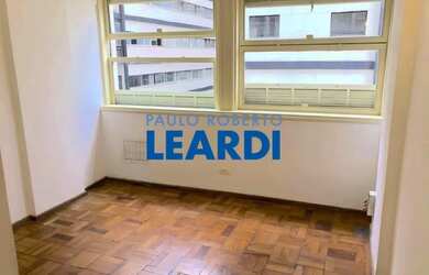 Imagem: O apartamento à venda possui 1 Dormitório, 1 Banheiro e 35m²