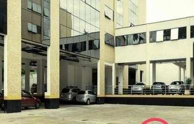 Imagem: O depósito possui 1 Vaga na garagem, 36m² de Área e está