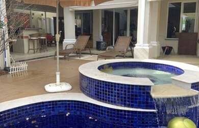 Imagem: A casa em condomínio possui 3 Dormitórios, 5 Banheiros, 4