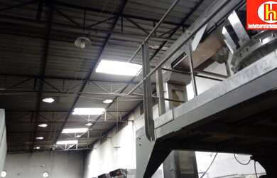 Imagem: O depósito possui 800m² de Área e está localizado em Nova