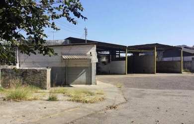 Imagem: O depósito possui 850m² de Área e está localizado em Distrito