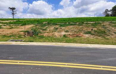 Imagem: O terreno possui 596m² de Área e está localizado em Jardim