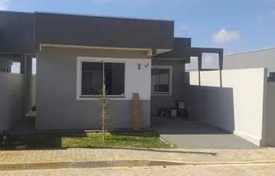 Imagem: A casa em condomínio possui 3 Dormitórios, 1 Banheiro, 1 Vaga