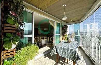 Imagem 2: Maravilhoso apartamento com 3 suítes mais dependência completa na Ponta da Praia em Santos