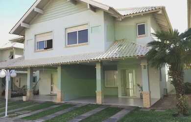 Imagem: A casa em condomínio possui 3 Dormitórios, 1 Banheiro, 143m²