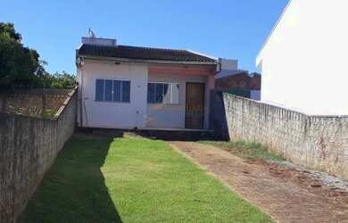 Imagem: A casa possui 1 Dormitório, 1 Banheiro, 40m² de Área e está