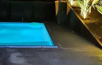 Imagem 2: Casa com área de laser. Piscina, Área de serviço, 120m² de Áreae3...