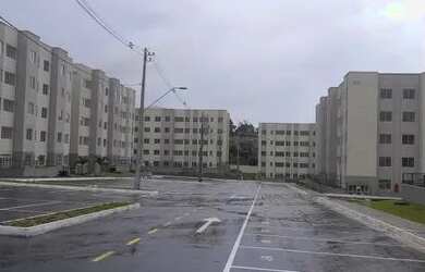 Imagem: O apartamento possui 2 Dormitórios, 1 Banheiro, 1 Vaga na garagem