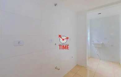 Imagem: O apartamento possui 2 Dormitórios, 1 Banheiro, 1 Vaga na garagem