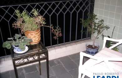 Imagem: O apartamento possui 3 Dormitórios, 2 Banheiros, 3 Vagas na