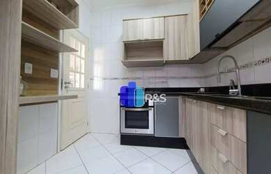 Imagem: A casa possui 3 Dormitórios, 2 Banheiros, 2 Vagas na garagem