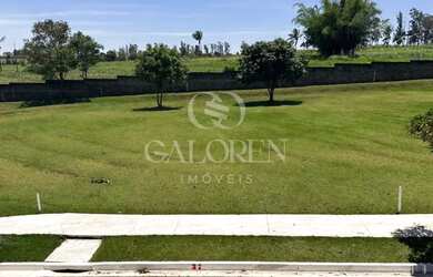 Imagem: O terreno possui 333m² de Área, Imóvel novo e está localizado