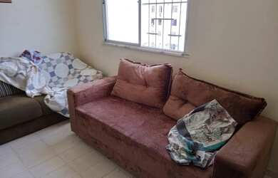 Imagem: O apartamento possui 3 Dormitórios, 1 Banheiro e 1 Vaga na