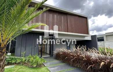 Imagem: A casa em condomínio possui 4 Dormitórios, 5 Banheiros, 5