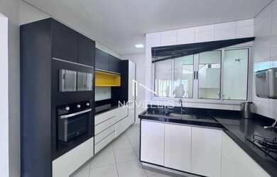 Imagem: A casa em condomínio possui 2 Dormitórios, 2 Banheiros, 2