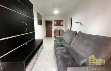 Imagem: O apartamento possui 1 Dormitório, 1 Banheiro, 1 Vaga na garagem