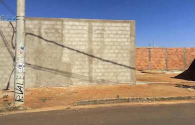 Imagem: O terreno possui 255m² de Área e está localizado em Uberlândia