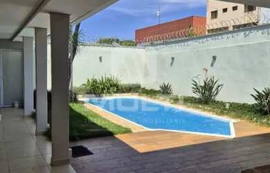 Imagem 9: Casa - BRASIL. Piscina, Churrasqueira, Varandae265m² de Área