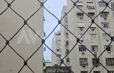 Imagem: O apartamento possui 2 Dormitórios, 2 Banheiros, 69m² de Área