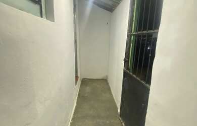 Imagem: A casa possui 2 Dormitórios, 1 Banheiro e 70m² de Área e