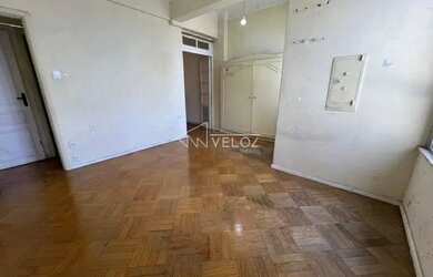 Imagem: O apartamento possui 2 Dormitórios, 2 Banheiros, 106m² de