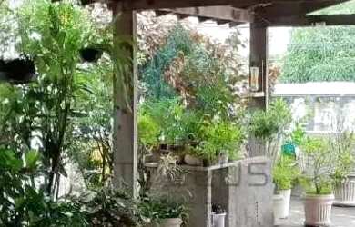 Imagem: A casa possui 3 Dormitórios, 2 Banheiros, 3 Vagas na garagem