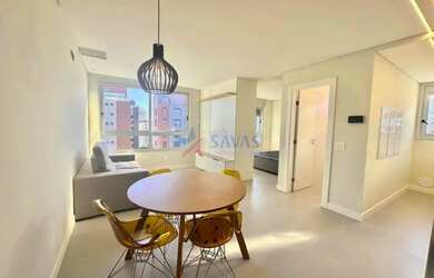 Imagem: O studio possui 1 Dormitório, 1 Banheiro, 1 Vaga na garagem