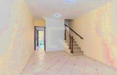 Imagem: A casa possui 2 Dormitórios, 2 Banheiros, 5 Vagas na garagem