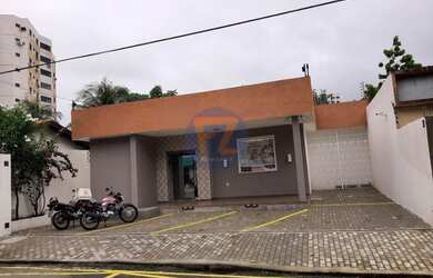 Imagem: O depósito possui 4 Vagas na garagem, 13m² de Área e está