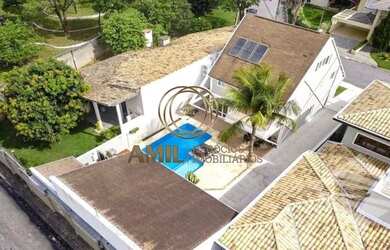 Imagem: A casa em condomínio possui 4 Dormitórios, 4 Banheiros, 5