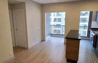 Imagem: O apartamento possui 2 Dormitórios, 1 Banheiro, 1 Vaga na garagem