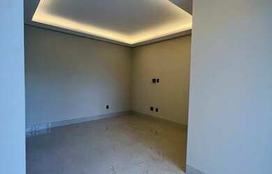 Imagem 16: Sobrado no mirante do lago