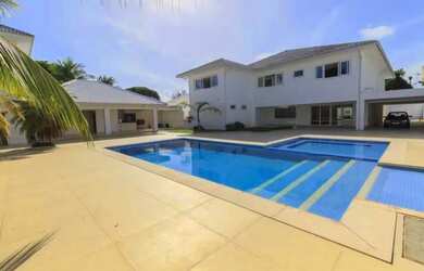 Imagem: A casa em condomínio possui 5 Dormitórios, 1 Banheiro, 5 Vagas